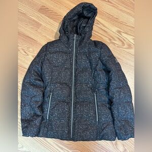 ZeroXposur Charcoal Puffer Jacket Like New with hood and zippered pockets Medium
